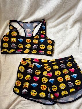 NWOT Emoji Print 2-Piece Set XXL | Lounge/Sleep Set | Shorts & Sports Bra